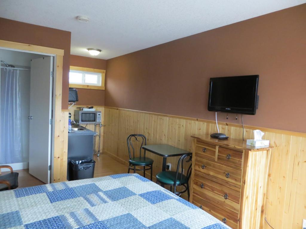 Fort Motel Fort Macleod Zimmer foto