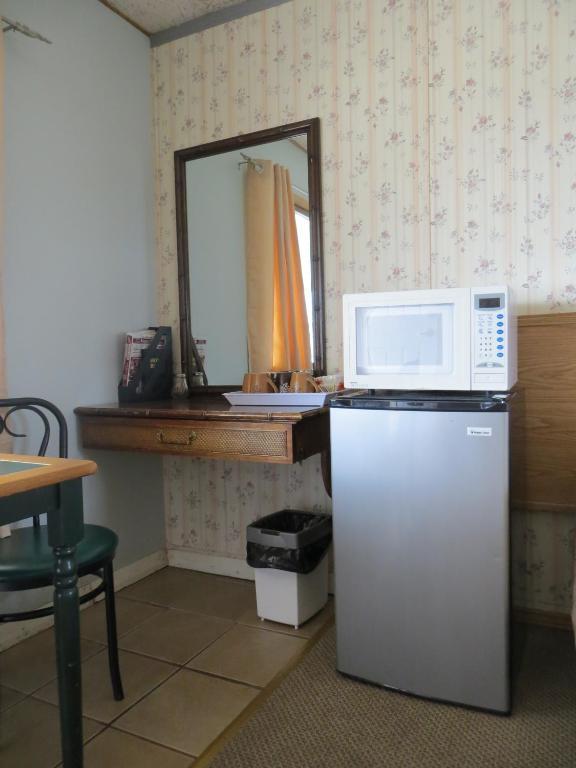 Fort Motel Fort Macleod Zimmer foto